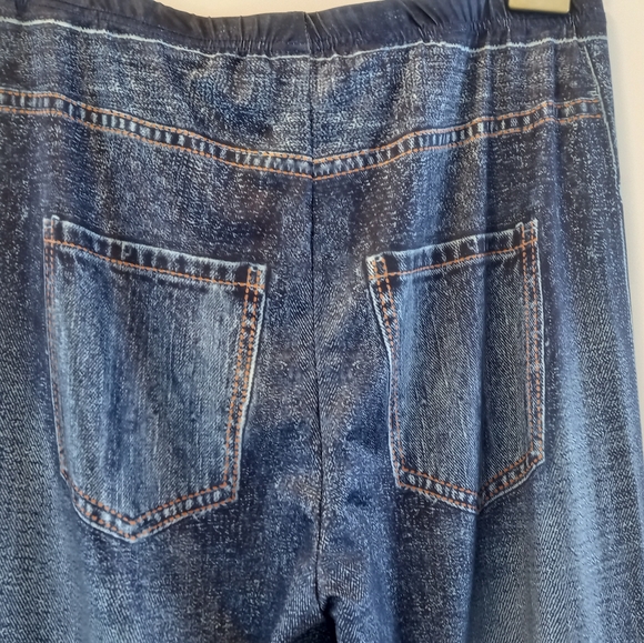 Plus High Rise Leggings - Picture 12 of 13